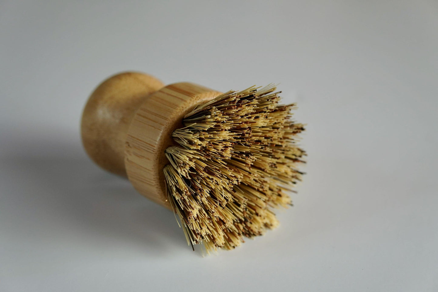 Sisal & Palm Pot Brush